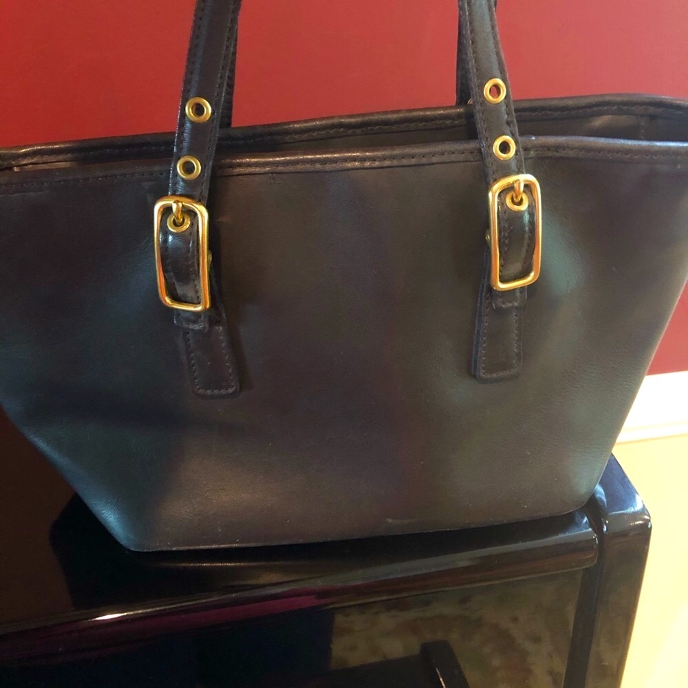 Coach Purse - Picture 7 of 8